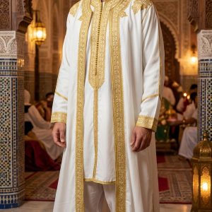 Jabador de Cérémonie Blanc aux Broderies Dorées - worn festive
