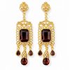 Boucles d'Oreilles Chandelier en Filigrane - main white