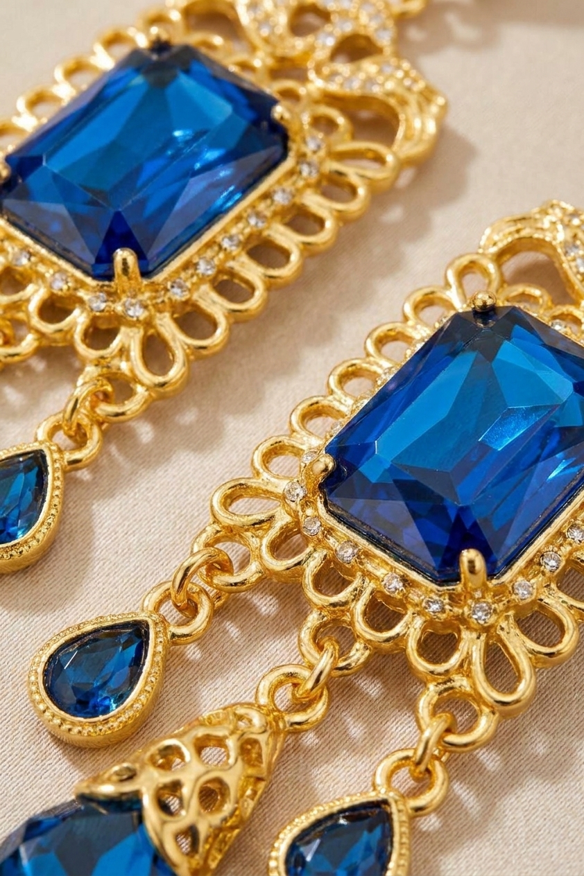 Boucles d'Oreilles Chandelier en Filigrane - detail zoom