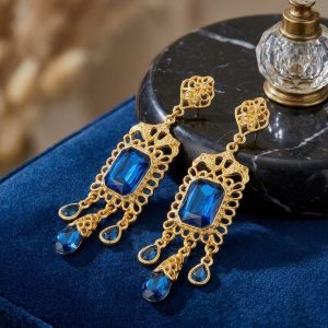 Boucles d'Oreilles Chandelier en Filigrane - lifestyle