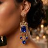Boucles d'Oreilles Chandelier en Filigrane - worn festive
