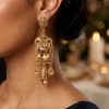 Boucles d'Oreilles Chandelier en Filigrane - worn festive