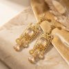 Boucles d'Oreilles Chandelier en Filigrane - lifestyle
