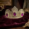 Couronne Majestueuse aux Motifs Arabesques - lifestyle