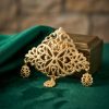 Broche Ornementale en Filigrane - lifestyle