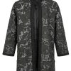 Gilet Long en Brocart Floral - main white
