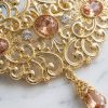 Broche Orientale à Pendentif Goutte - detail zoom