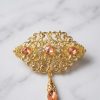 Broche Orientale à Pendentif Goutte - lifestyle