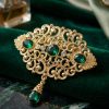 Broche Orientale à Pendentif Goutte - lifestyle