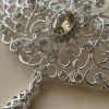 Broche Ornementale avec Pendentif - detail zoom