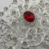 Broche Ornementale avec Pendentif - detail zoom