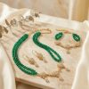 Parure de Bijoux Orientale aux Détails Scintillants - lifestyle
