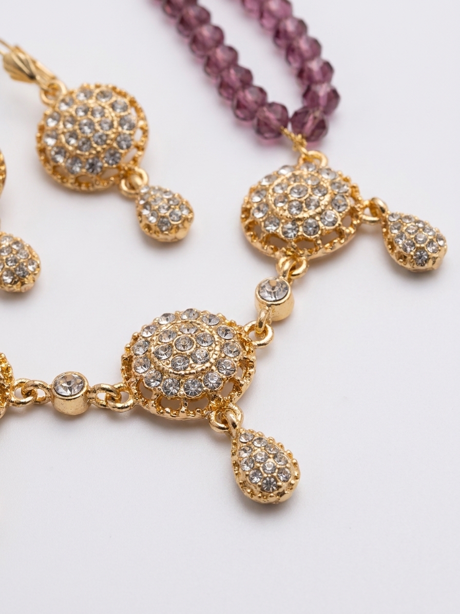 Parure de Bijoux Orientale aux Détails Scintillants - detail zoom