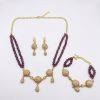 Parure de Bijoux Orientale aux Détails Scintillants - main white