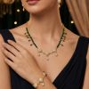 Parure de Bijoux Scintillante au Style Oriental - worn festive