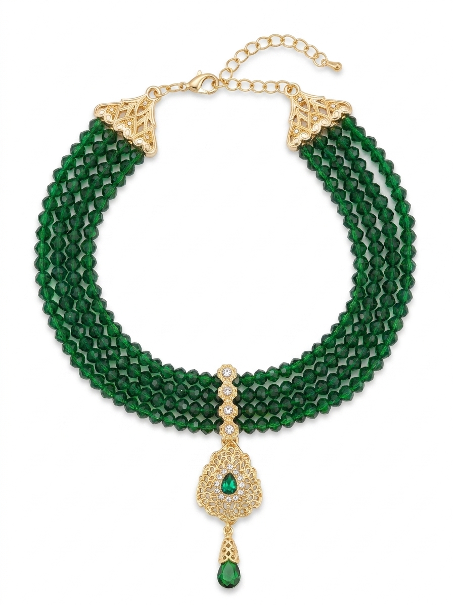 Collier Plastron Multi-Rangs avec Pendentif Filigrane - main white