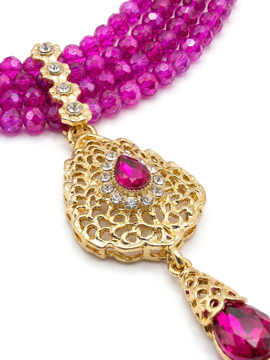 Collier Plastron Multi-Rangs avec Pendentif Filigrane - detail zoom