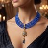 Collier Plastron Multi-Rangs avec Pendentif Filigrane - worn festive