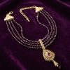 Collier Plastron Multi-Rangs avec Pendentif Filigrane - lifestyle