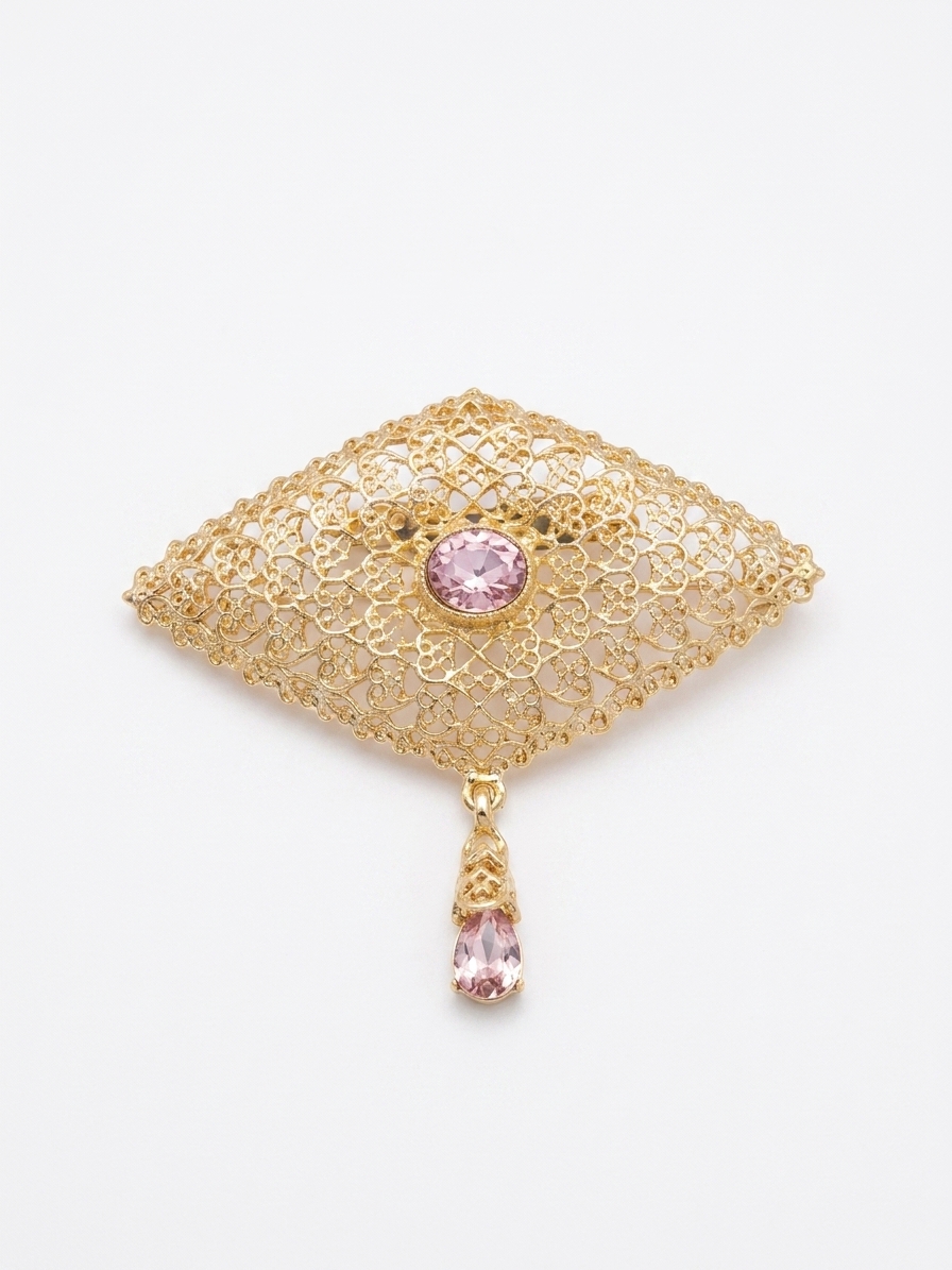 snp-img-1653 Broche Orientale Aziza - main white