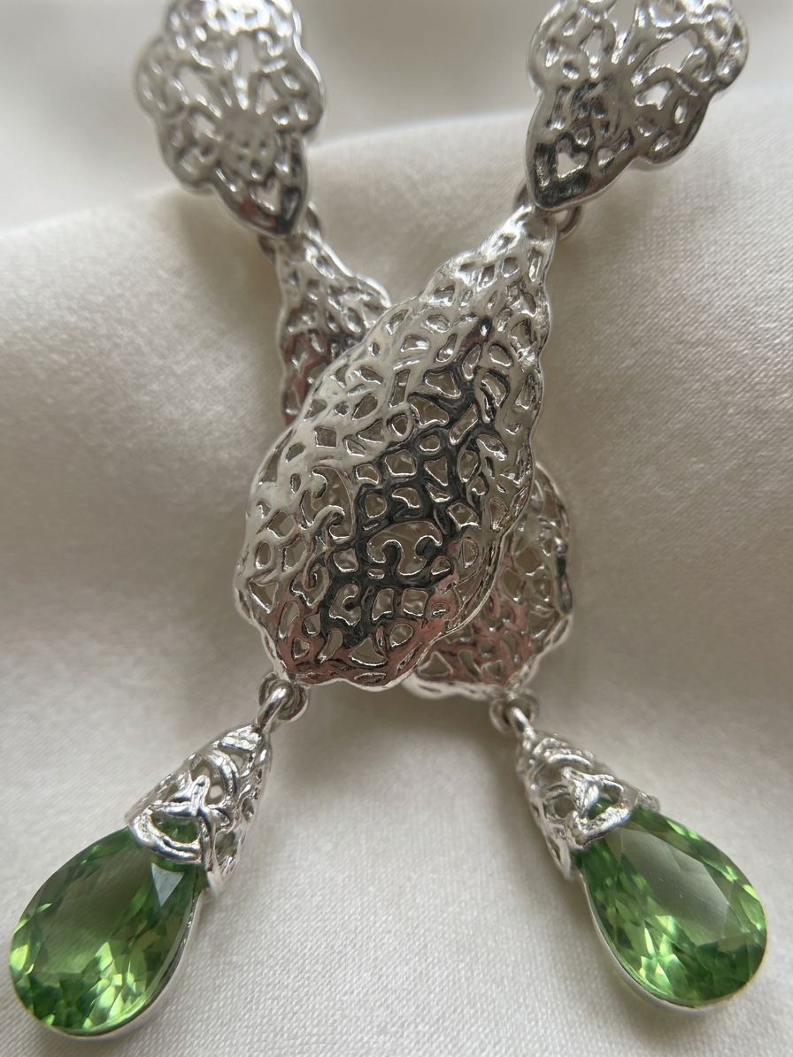 Articulated Filigree Statement Earrings Almond Green - zoom detail