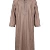 djellaba-traditionnelle-avec-capuche-taupe-packshot-snp285 Djellaba Traditionnelle avec Capuche Taupe - packshot fond blanc