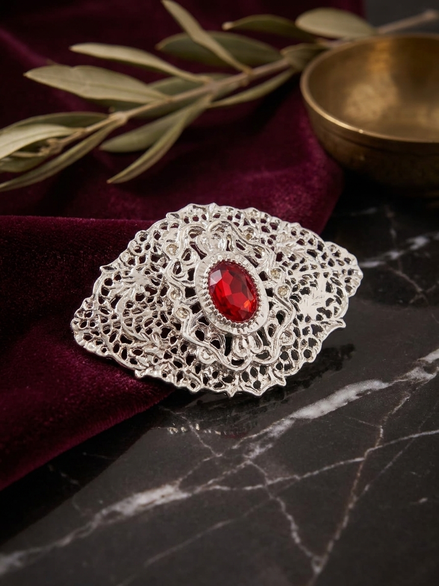 Elegant Filigree Brooch Bordeaux - lifestyle