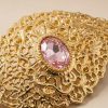 Elegant Filigree Brooch Pink - zoom detail