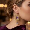 Elegant Filigree Drop Earrings Lilac - vue portee