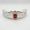 Majestic Filigree Tiara Bordeaux - packshot fond blanc