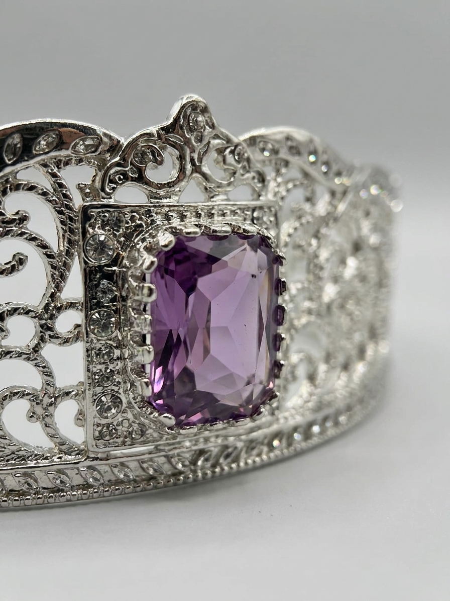 Majestic Filigree Tiara Lilac - zoom detail