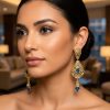 ornate-chandelier-earrings-baby-blue-porte-snp2084 Ornate Chandelier Earrings Baby blue - vue portee