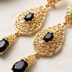 Ornate Chandelier Earrings Black - zoom detail
