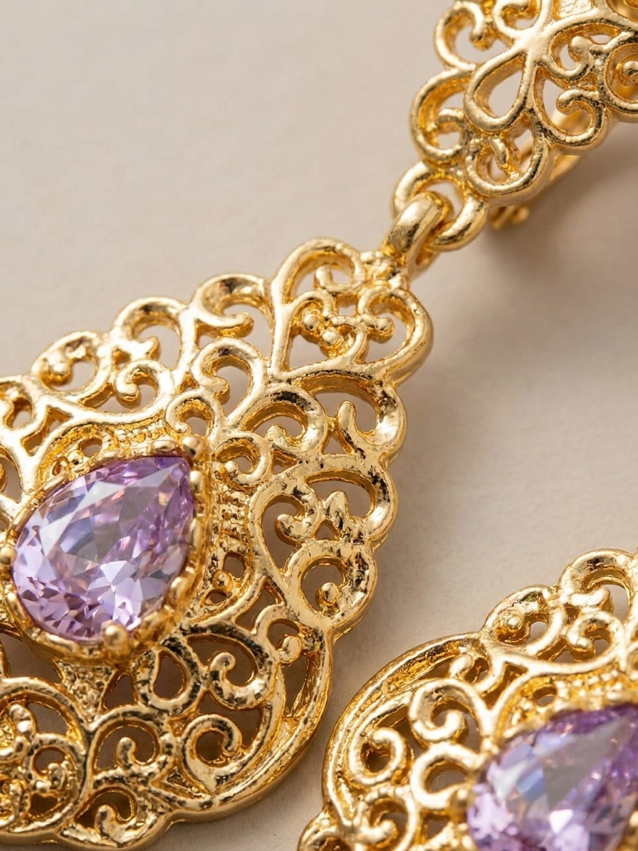 ornate-chandelier-earrings-lilac-detail-snp2107 Ornate Chandelier Earrings Lilac - zoom detail