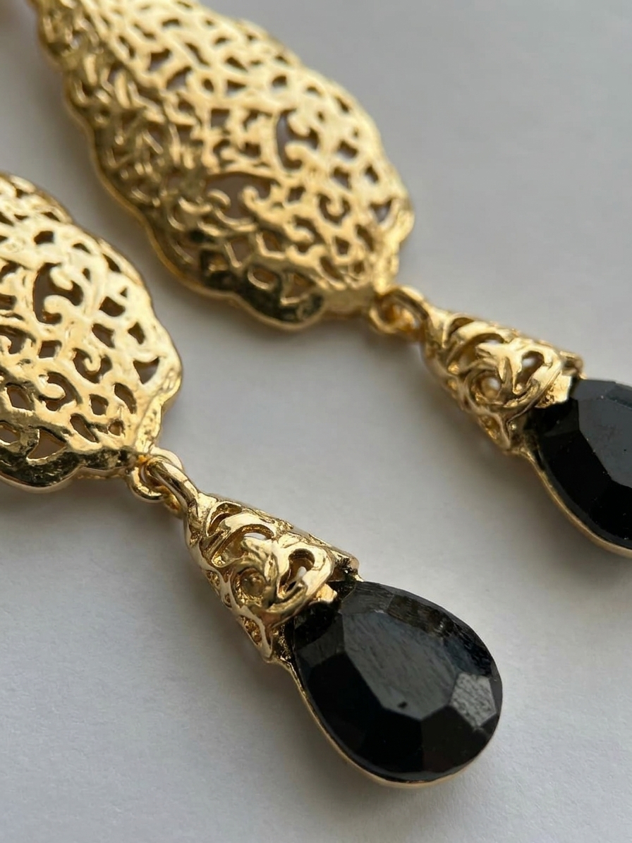 Ornate Filigree Teardrop Dangle Earrings Black - zoom detail