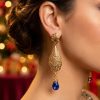 Ornate Filigree Teardrop Dangle Earrings Blue - vue portee