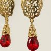 Ornate Filigree Teardrop Dangle Earrings Bordeaux - zoom detail