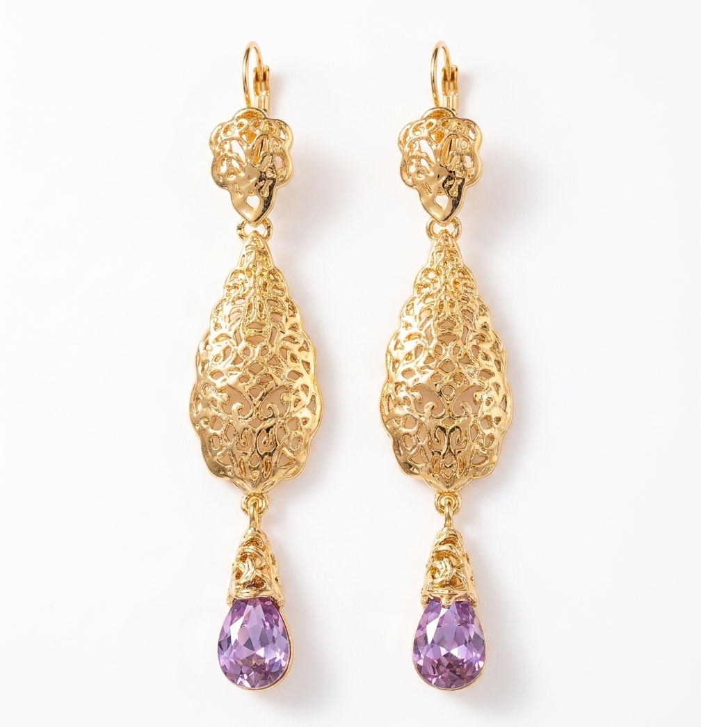 Ornate Filigree Teardrop Dangle Earrings Lilac - packshot fond blanc
