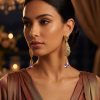 Ornate Filigree Teardrop Dangle Earrings Lilac - vue portee