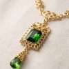 vintage-inspired-ornate-pendant-necklace-almond-green-detail-snp2620 Vintage-Inspired Ornate Pendant Necklace Almond Green - zoom detail